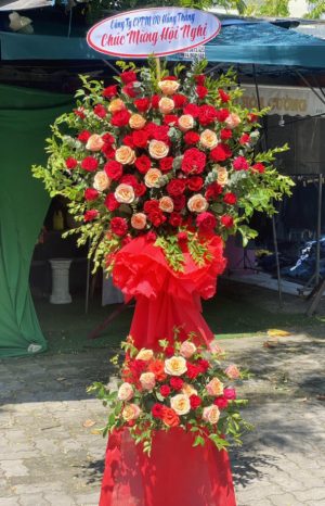 Kệ hoa khai trương - 09